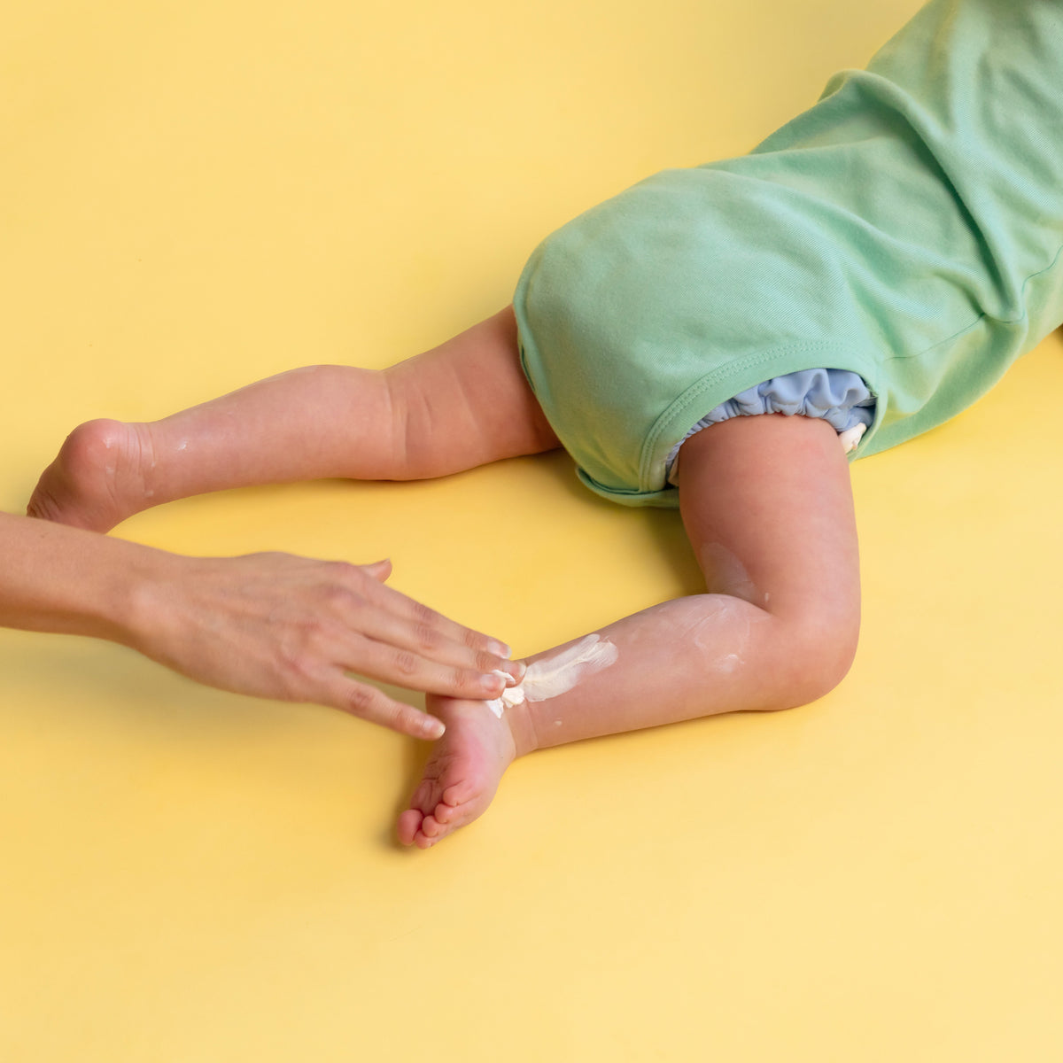 Sunscreen and newborns: everything you need to know